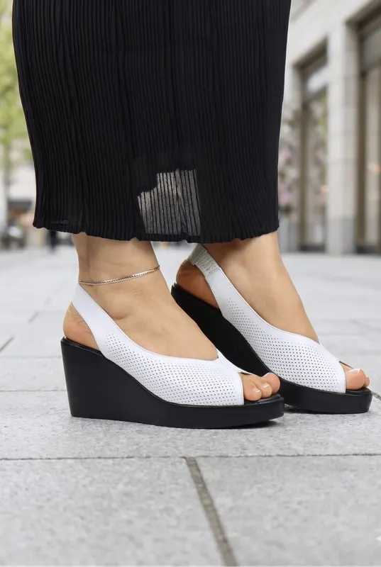 Sandale din Piele Alba cu Talpa Ortopedica - ZIFRY WHITE