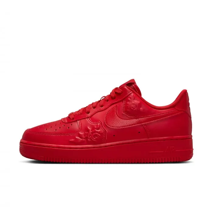Pantofi sport Nike Wmns Air Force 1 07 Se