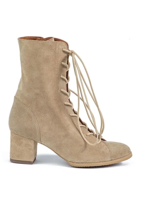 Botine de piele intoarsa cu toc masiv - Maro taupe deschis