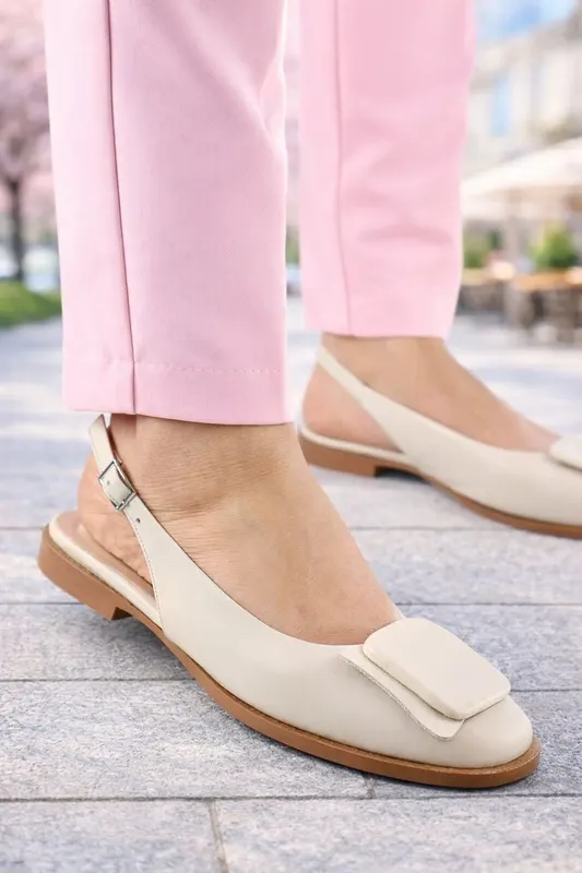 Balerini Decupati din Piele cu Accesoriu - XERA BEJ