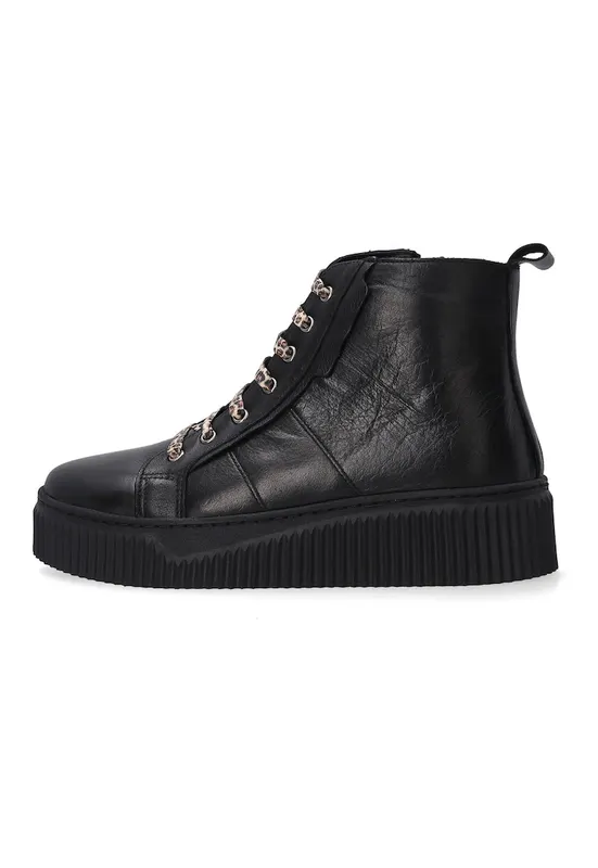 Ghete din piele cu talpa wedge