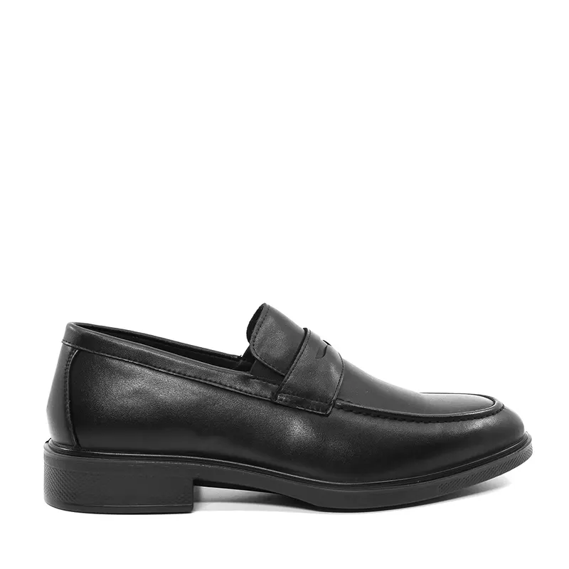 Pantofi tip loafers bărbați negri din piele 2022BM2630N