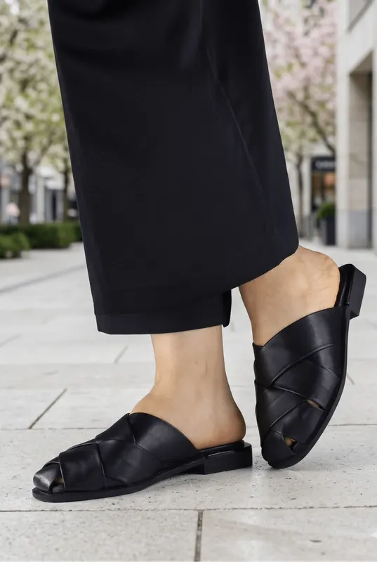 Papuci Dama din Piele Negri - Toscana BLACK TWO