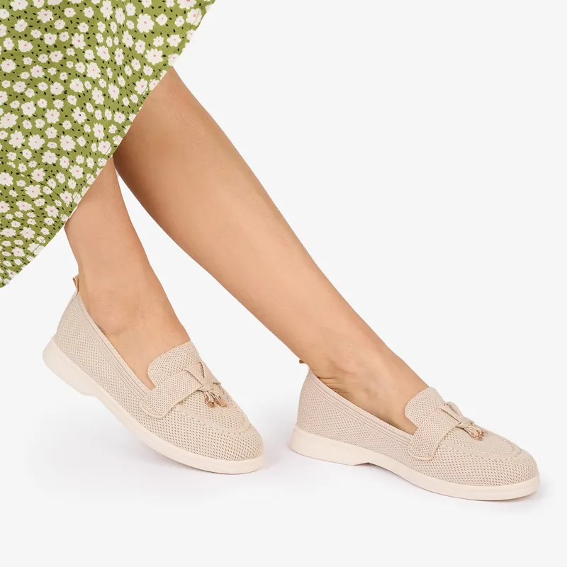 MOCASINI dama TEXTIL CU DETALIU AURIU CRL1027 Culoare: BEJ