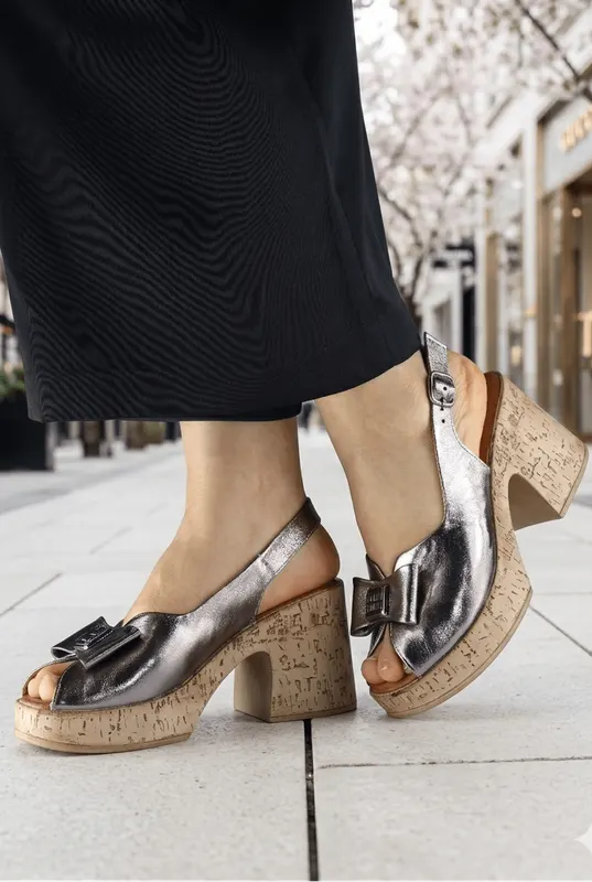 Sandale cu Accesoriu din Piele Argint cu Toc Gros - TLEA SILVER