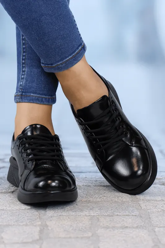 Pantofi Casual Dama din Piele Negru Lac - OLGA