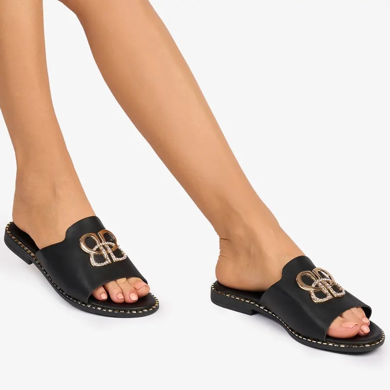 PAPUCI dama din Piele ECOLOGICA CU CATARAMA AURIE IN FATA CRL1083 CULOARE: Negru