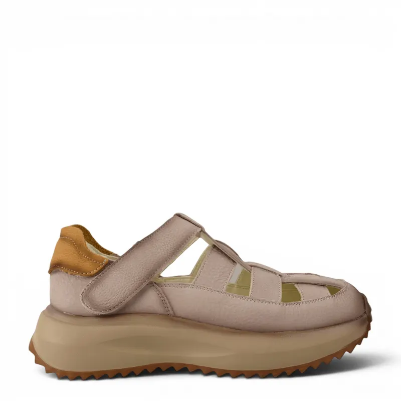 Sneakers KM8882