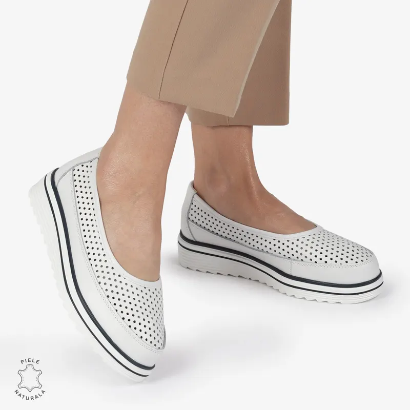 Balerini dama din Piele Naturala cu talpa groasa CRL0172 ALB