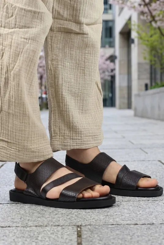 SANDALE BARBATI DIN PIELE NATURALA - TRE BROWN