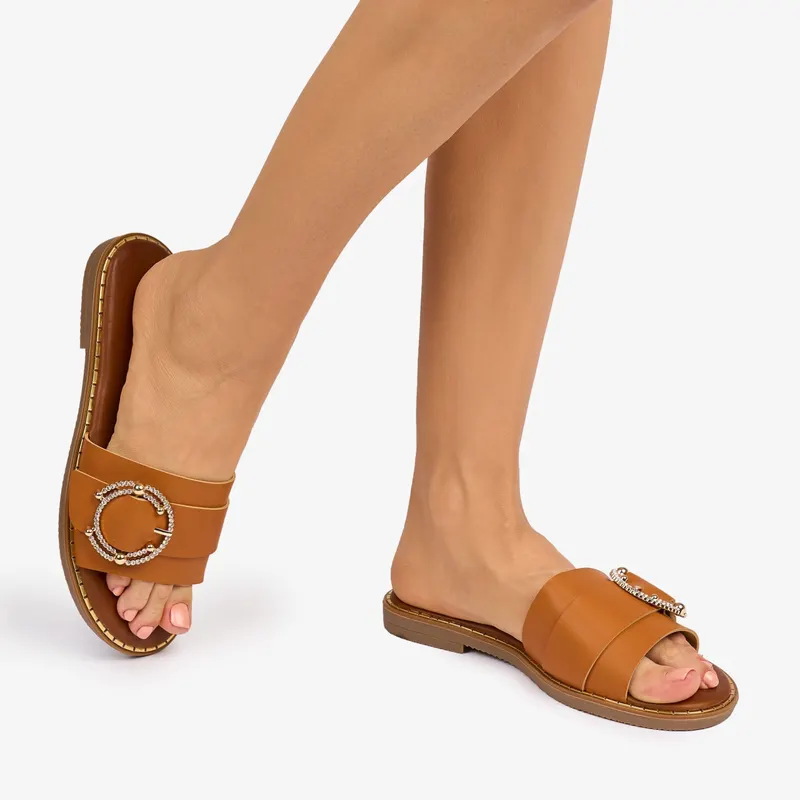 PAPUCI dama din Piele ECOLOGICA CU catarama laterala CRL1079 CULOARE: Camel