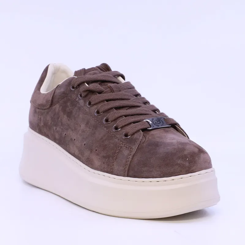 Sneakers femei maro din piele întoarsă 3742DP002VM — imaginea 2