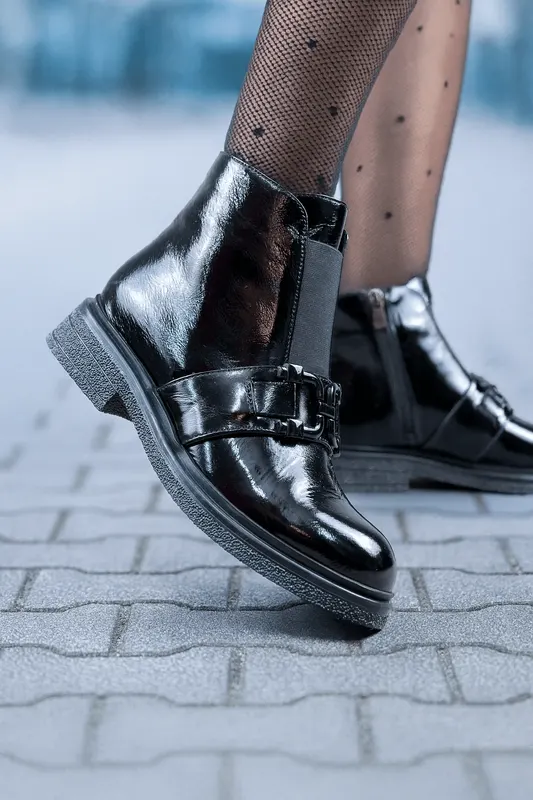 Ghete Casual Dama din Piele Lac Negre cu Accesoriu - ELI
