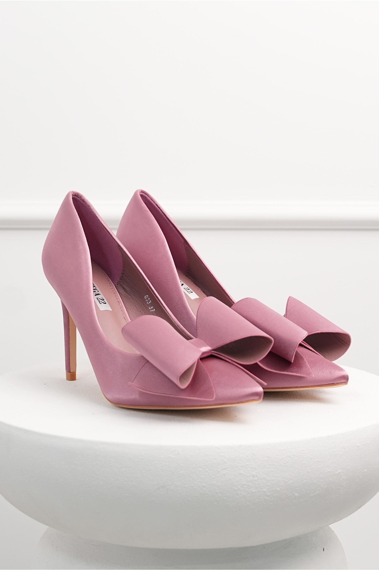 Pantofi roz din material satinat cu funda maxi pe varf